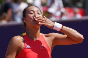 郑钦文奥运奖牌有望 连续苦战逆转能否助其蜕变？