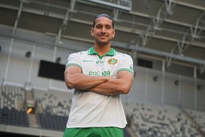 开云体育官网-官方：上赛季瑞典超最佳射手瓦西奇回归哈马比，签约一年半