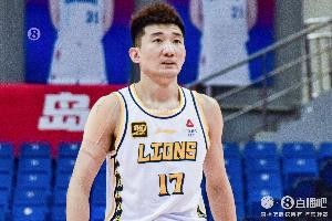 开云APP-铁麻了！孙铭徽11中2&amp;三分5中0仅拿7分4板8助3断 正负值-14最低