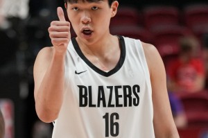 开云体育下载-媒体人：不希望杨瀚森打亚洲杯，但也别拿河村的例子指责中国篮协